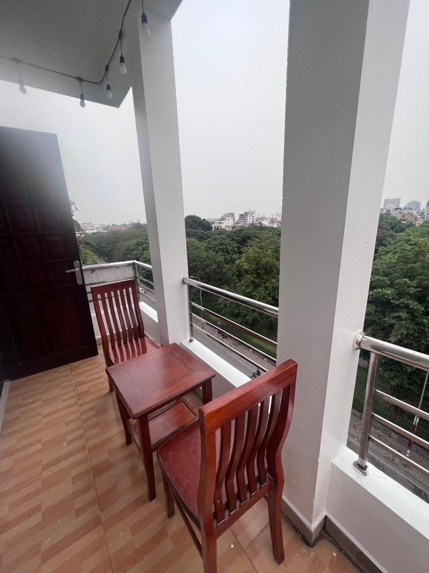 Clover Hanoi Hotel Bagian luar foto
