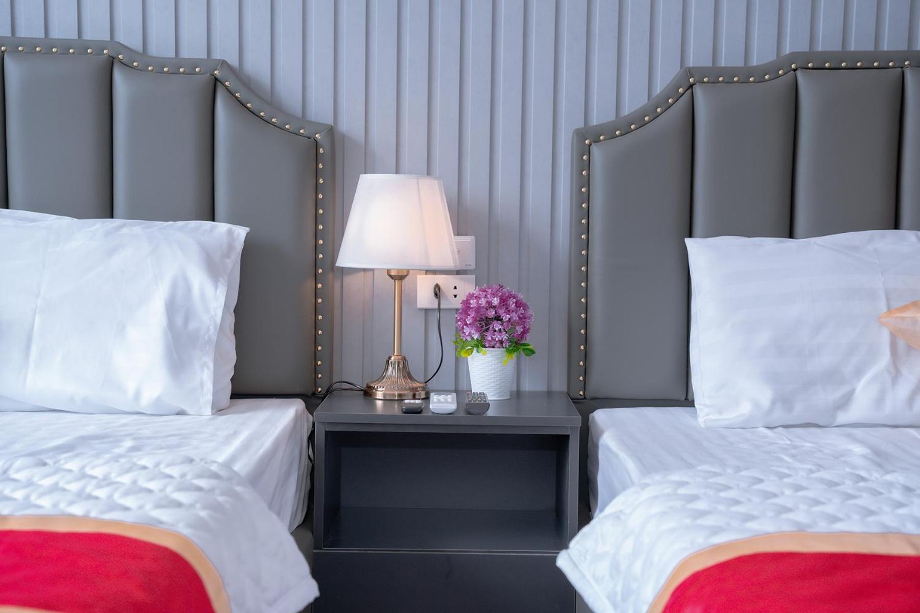 Clover Hanoi Hotel Bagian luar foto