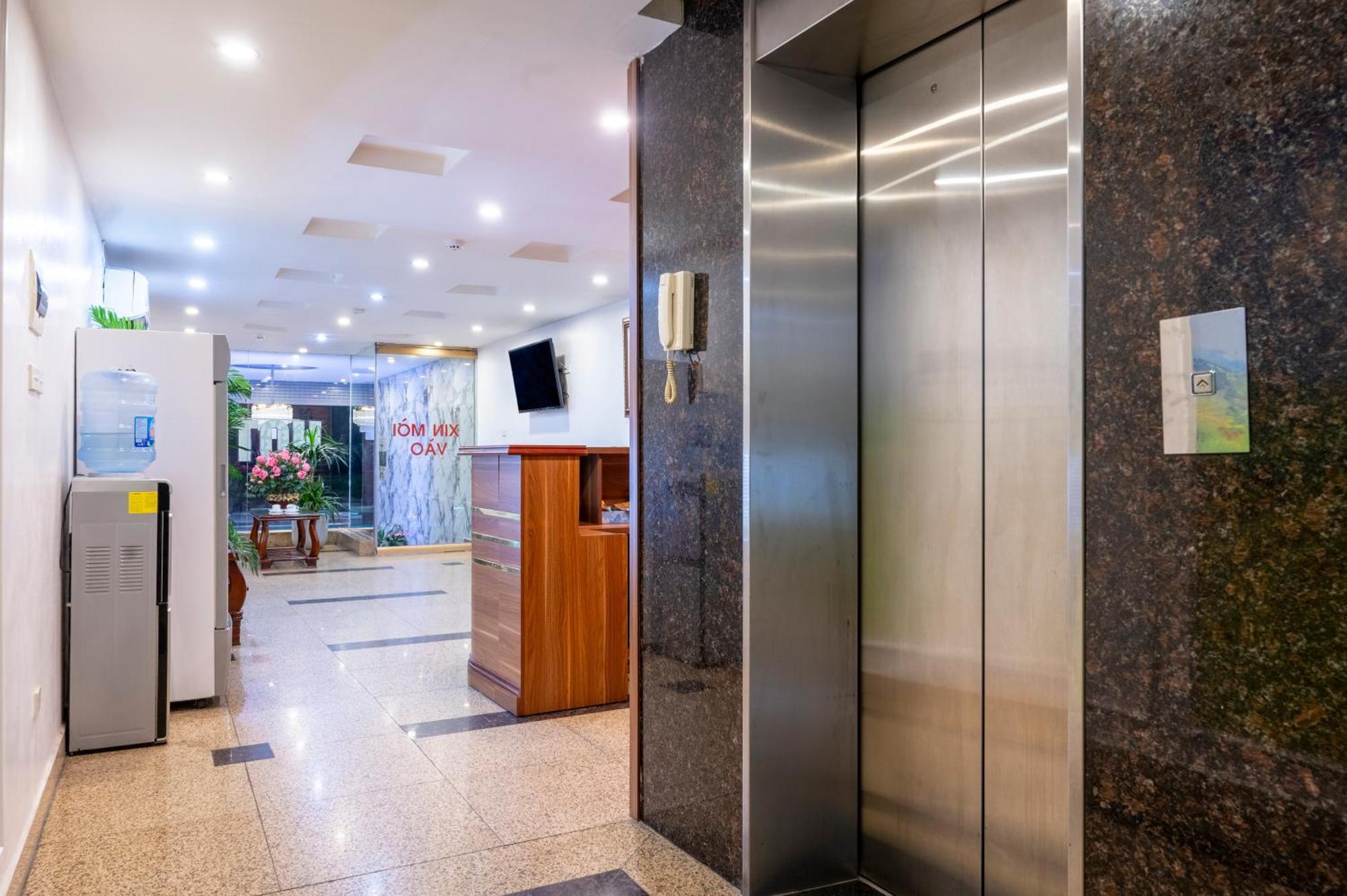 Clover Hanoi Hotel Bagian luar foto